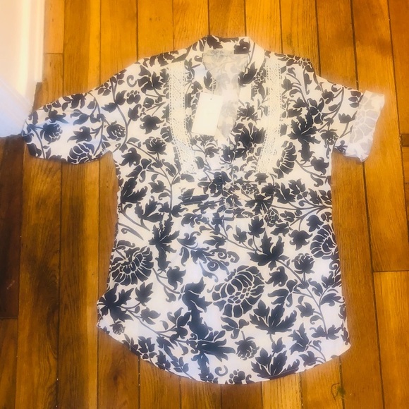 Top - Picture 9 of 16